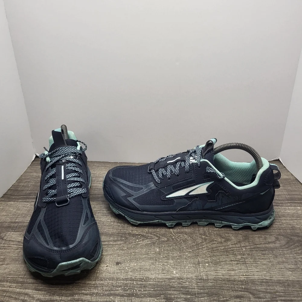 Altra Womens Lone Peak 4.5 Trail Running Shoe Size 8.5 Blue Gray ALOA4QTX446